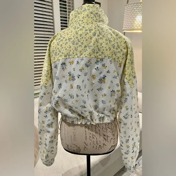 Aeropostale Windbreaker Cropped Zip Up Drawstring Waist White Yellow XL - Picture 4 of 15